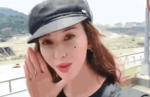 吃瓜拍视频的网红有哪些,揭秘热门网红幕后生活